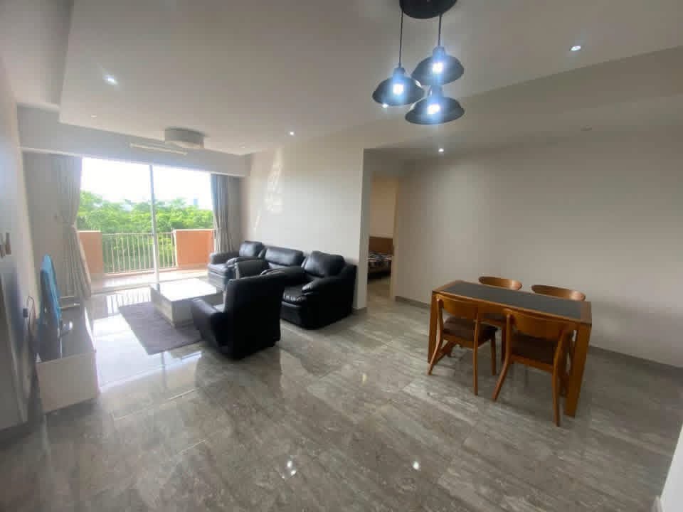 ဂေါက်ကွင်း မြင်ကွင်း ,Star City